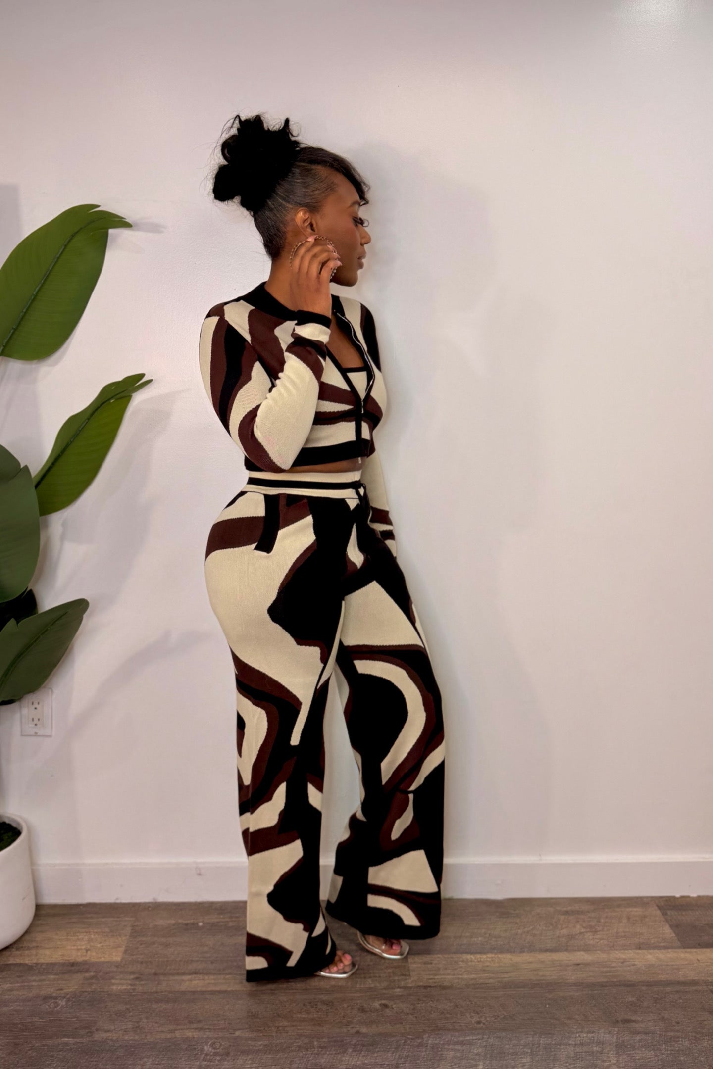 3 PIECE CHOCOLATE ABSTRACT SET