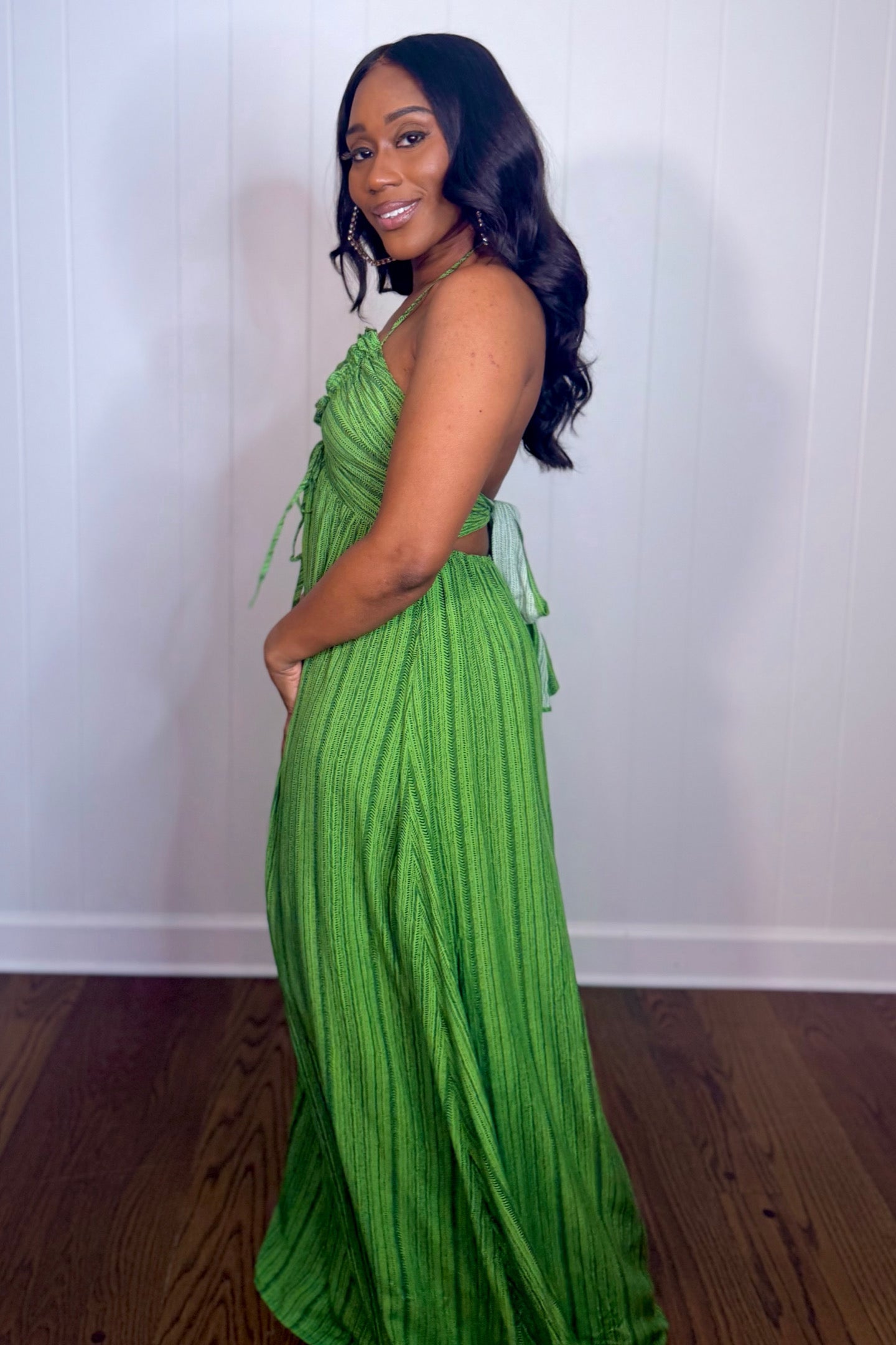 GREEN V-NECK MAXI DRESS