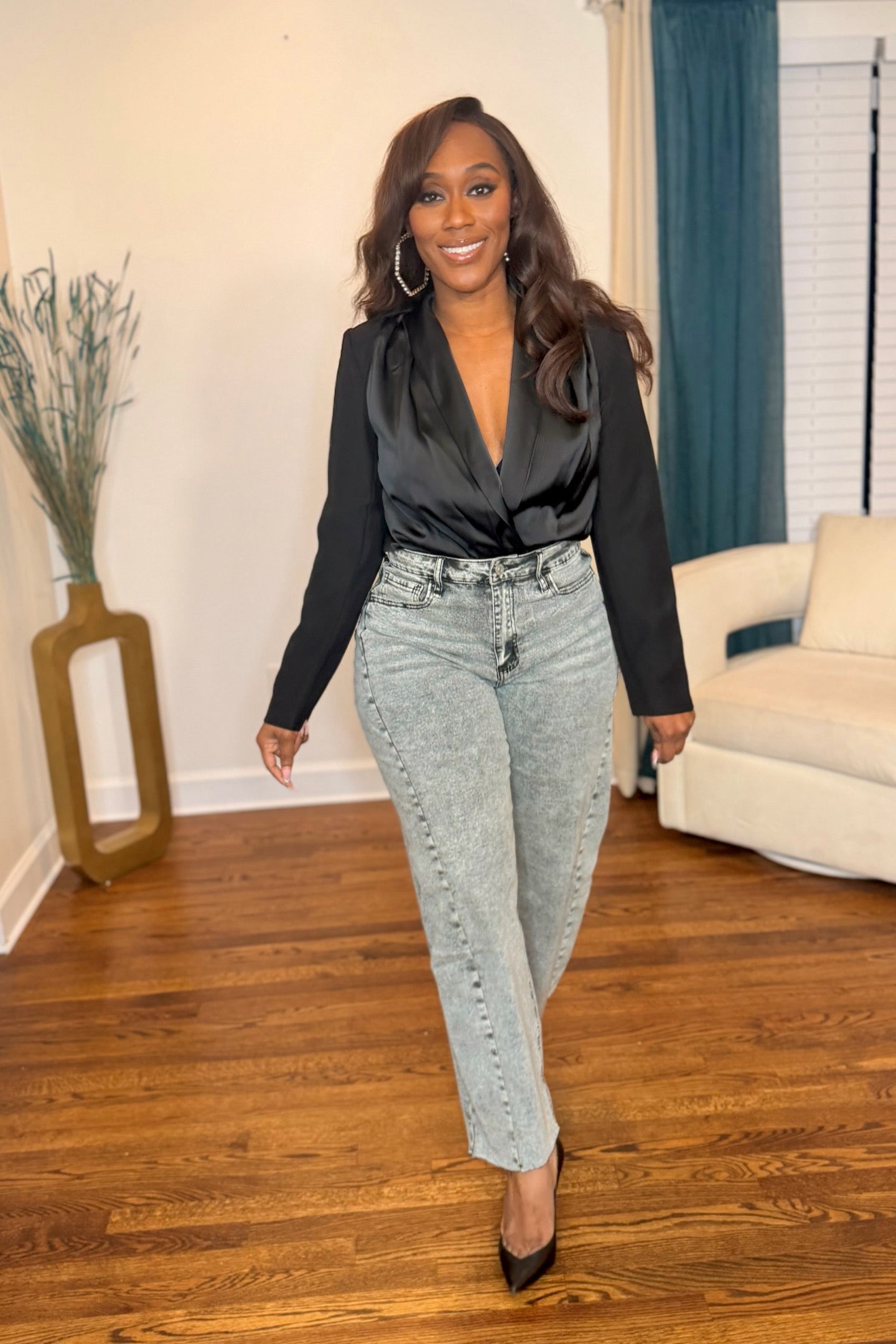 DEEP V-NECK WOMEN'S TUXEDO BLOUSE